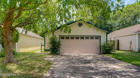 1851 Yukon Ct, Middleburg, FL 32068