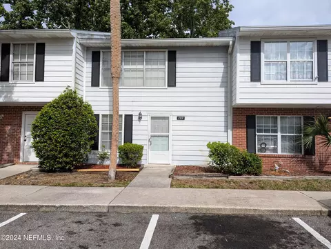 202 Kettering Ct, Orange Park, FL 32073