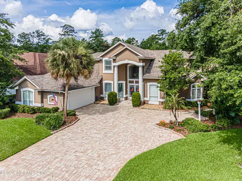 1690 Country Walk Dr, Fleming Island, FL 32003