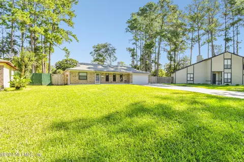 1914 Rothbury Dr, Jacksonville, FL 32221