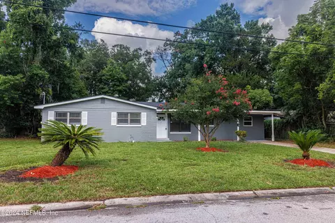 7905 Napo Dr, Jacksonville, FL 32217