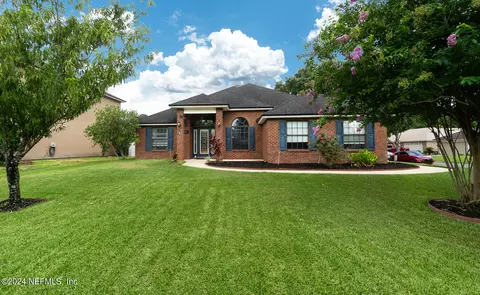 653 Chestwood Chase Dr, Orange Park, FL 32065