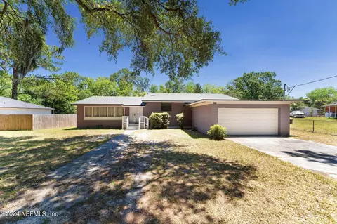 4025 Leonnie Rd, Jacksonville, FL 32208