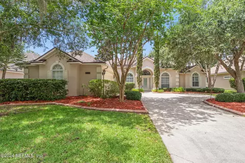 2188 Autumn Cove Cir, Fleming Island, FL 32003