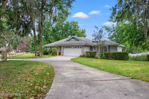 247 Candler Ct, Green Cove Springs, FL 32043
