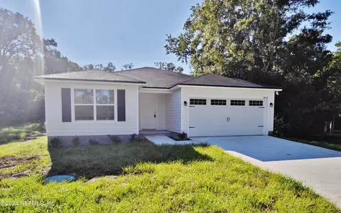 3816 Ernjo Rd, Jacksonville, FL 32209