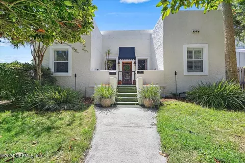 197 Seminole Rd, Atlantic Beach, FL 32233