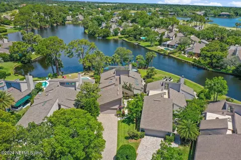 11 Lake Julia Dr S, Ponte Vedra Beach, FL 32082