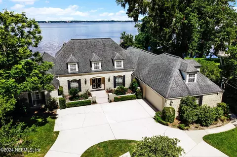2809 Forest Cir, Jacksonville, FL 32257