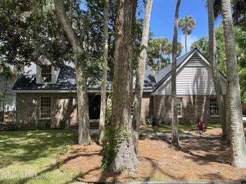 1767 Park Ter W, Atlantic Beach, FL 32233