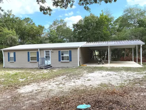 107 Diamond Lake Dr, Crescent City, FL 32112