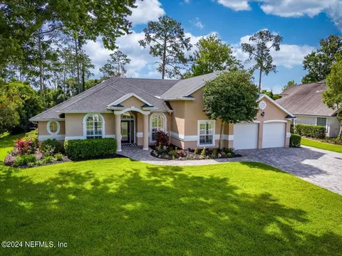 1572 Misty Lake Dr, Fleming Island, FL 32003