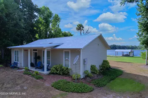 203 Floradandy Rd, Hawthorne, FL 32640