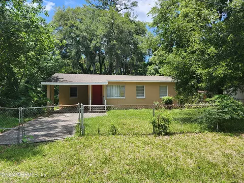 9634 Ronnie St, Jacksonville, FL 32208