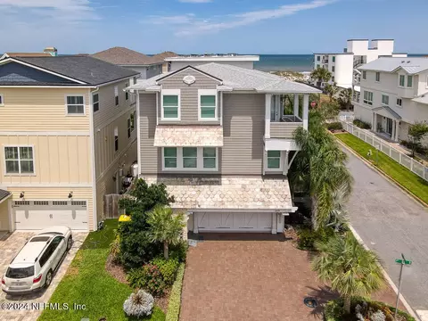 1879 1st St S, Jacksonville Beach, FL 32250