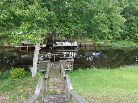 143 Sportsman Rd, Satsuma, FL 32189