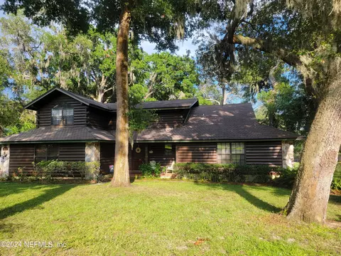 1945 Tomas Dr, Jacksonville, FL 32225