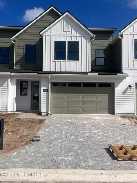 11482 Newtonian Blvd, Jacksonville, FL 32256