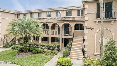 5375 Ortega Farms Blvd #208, Jacksonville, FL 32210