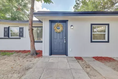 10511 Doniphan Dr, Jacksonville, FL 32218