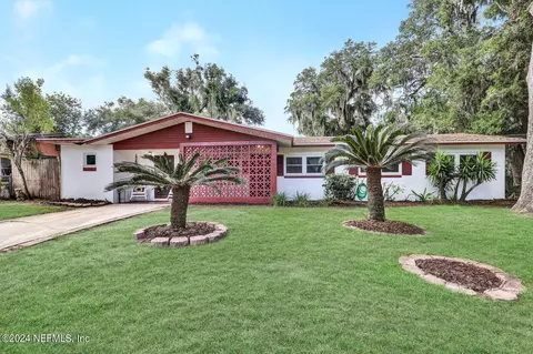 1262 Nipigon Ave N, Atlantic Beach, FL 32233