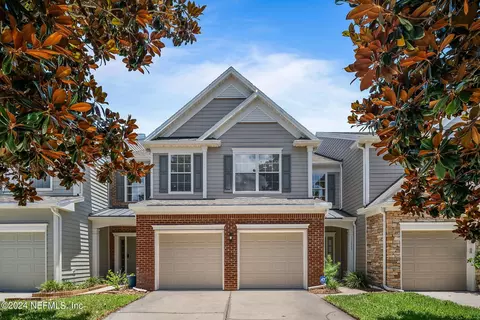 11025 Castlemain Cir E, Jacksonville, FL 32256