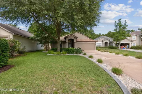 13658 Kayak Ct, Jacksonville, FL 32226