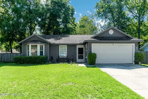 1613 W Twin Oak Dr, Middleburg, FL 32068