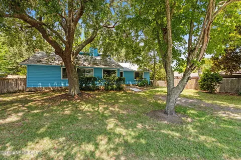 500 Orchid St, Atlantic Beach, FL 32233