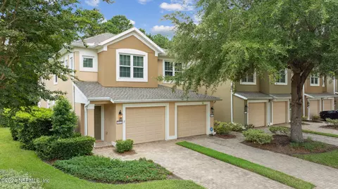 8515 Little Swift Cir, Jacksonville, FL 32256