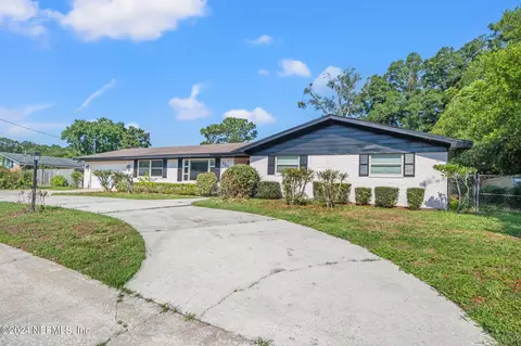 1206 Grove Park Blvd, Jacksonville, FL 32216