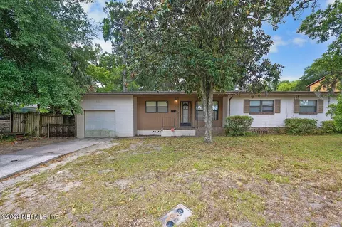 8364 Lone Star Rd, Jacksonville, FL 32211