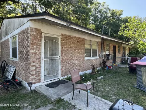 7235 Rutledge Pearson Dr, Jacksonville, FL 32209