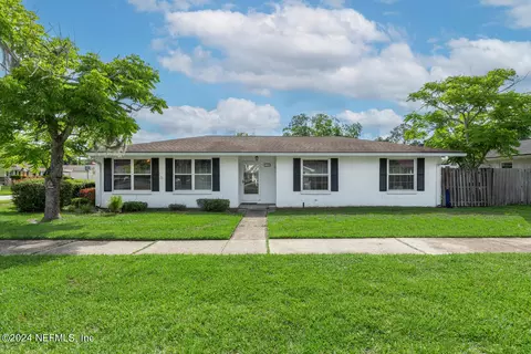 11505 W Ride Dr, Jacksonville, FL 32223