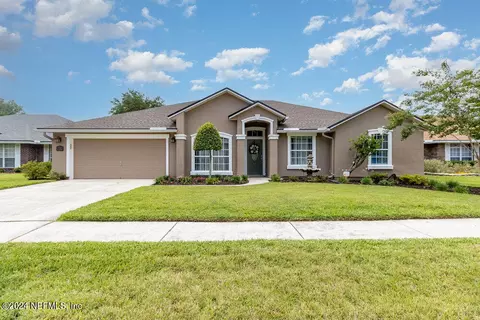 9735 Cedar Ridge Dr W, Jacksonville, FL 32221