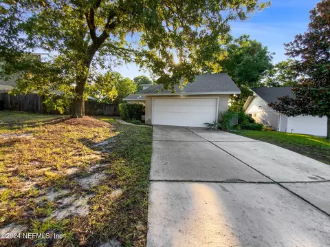 12739 Links Ter, Jacksonville, FL 32225
