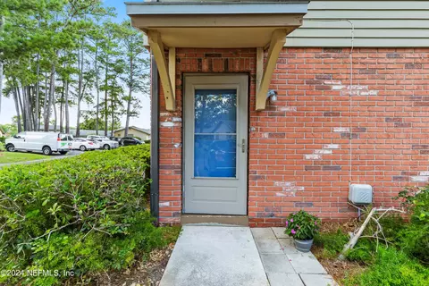 1243 The Grove Rd #29, Orange Park, FL 32073