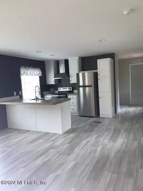 7244 Duke St, Keystone Heights, FL 32656