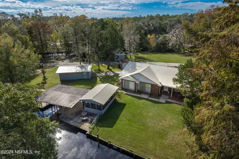 120 Sugar Plum Dr #1, Palatka, FL 32177