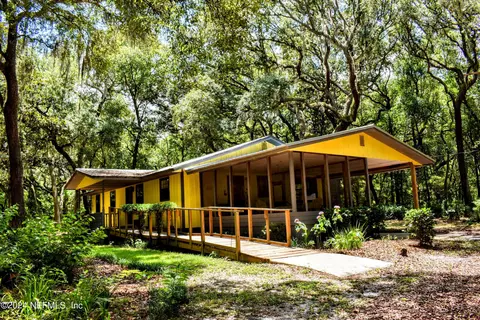 115 Bay Tree Ln, Florahome, FL 32140
