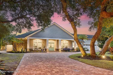 228 Gnarled Oaks Dr, Ponte Vedra Beach, FL 32082