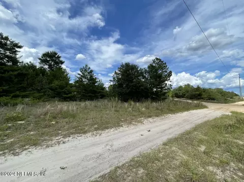 5860 Sequoia Rd, Keystone Heights, FL 32656