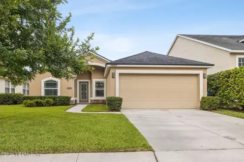 13328 Smithwick Ln, Jacksonville, FL 32226
