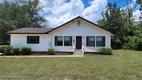 938 Washington Ave, Orange Park, FL 32065