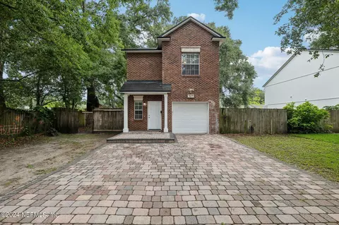 3611 Mente St, Jacksonville, FL 32207