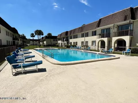 7341 El Ocho Rd #3, Jacksonville, FL 32216