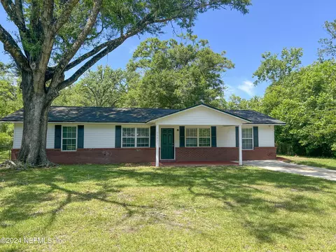 6037 Adams Rd, Macclenny, FL 32063