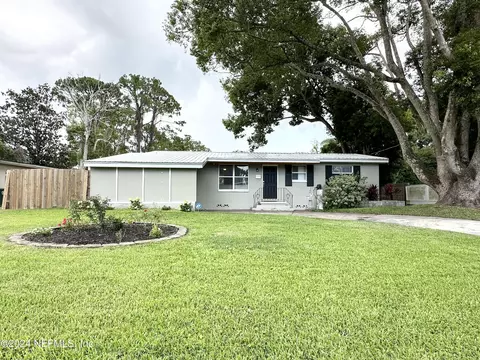 7963 Naranja Dr W, Jacksonville, FL 32217