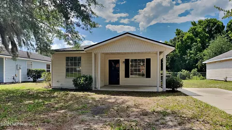 1657 Brook Forest Dr, Jacksonville, FL 32208
