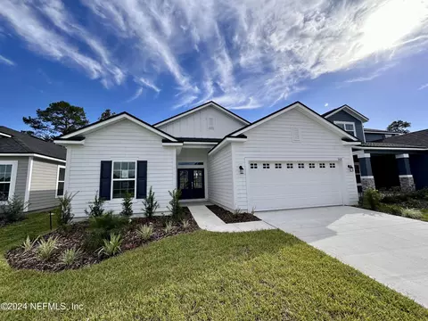 3432 Americana Dr #17, Green Cove Springs, FL 32043